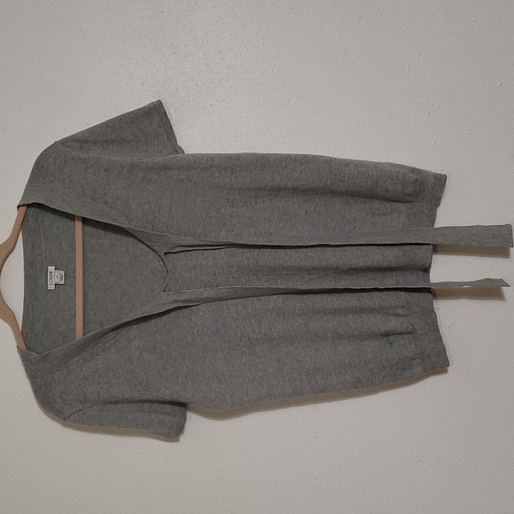 J. CREW Tie-Front Sweater size M - Picture 5 of 6